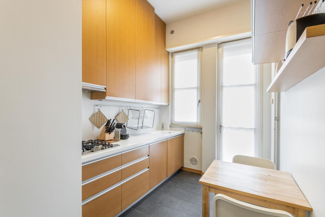 Easylife - Elegante Dimora Due Passi Dal Duomo Apartment Milano Ngoại thất bức ảnh