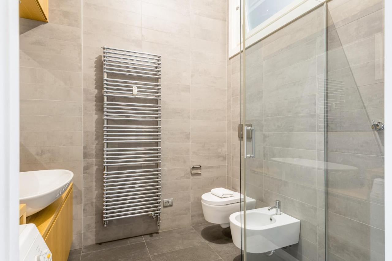 Easylife - Elegante Dimora Due Passi Dal Duomo Apartment Milano Ngoại thất bức ảnh