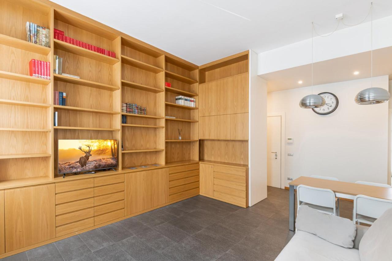 Easylife - Elegante Dimora Due Passi Dal Duomo Apartment Milano Ngoại thất bức ảnh