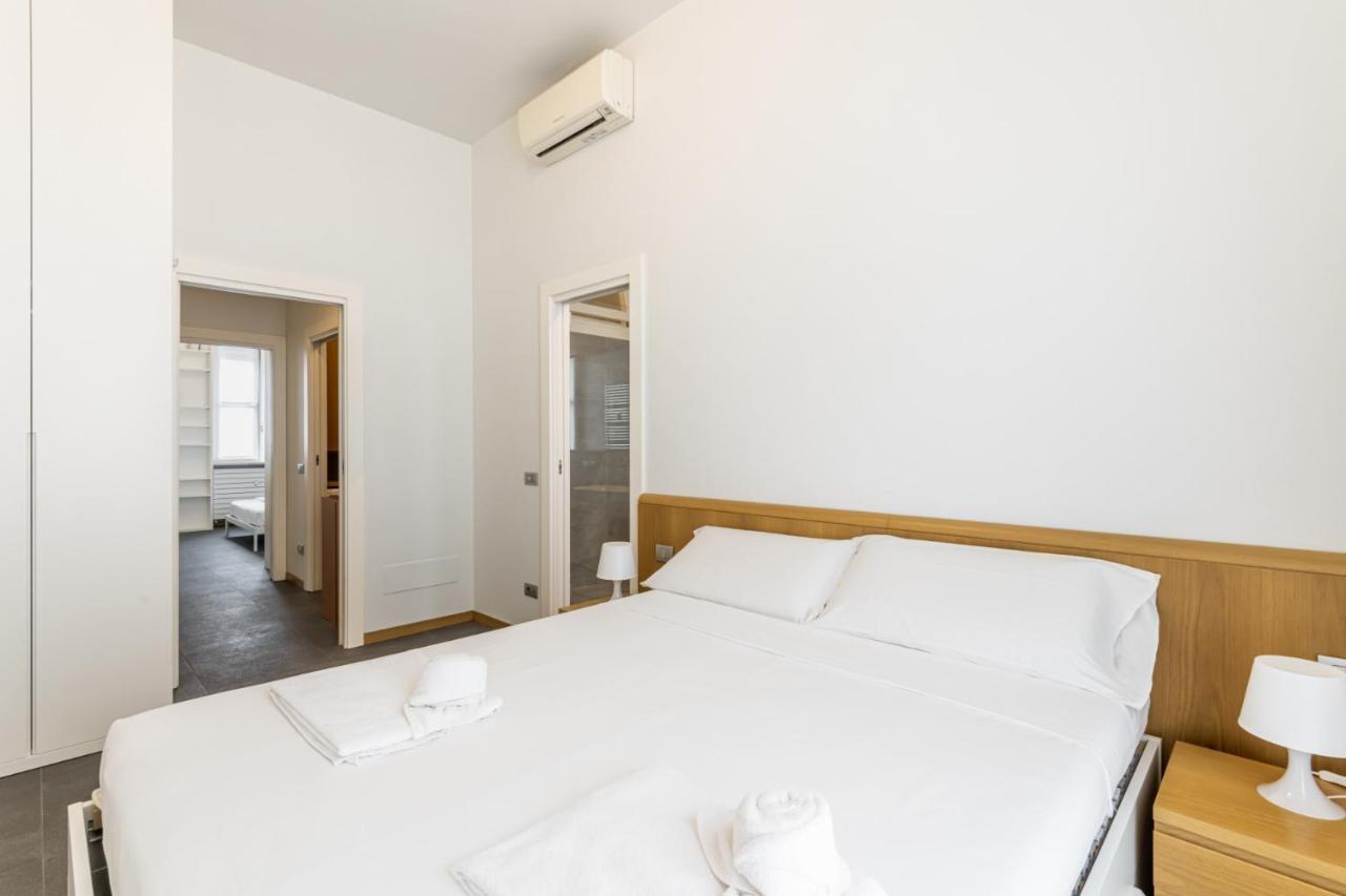 Easylife - Elegante Dimora Due Passi Dal Duomo Apartment Milano Ngoại thất bức ảnh