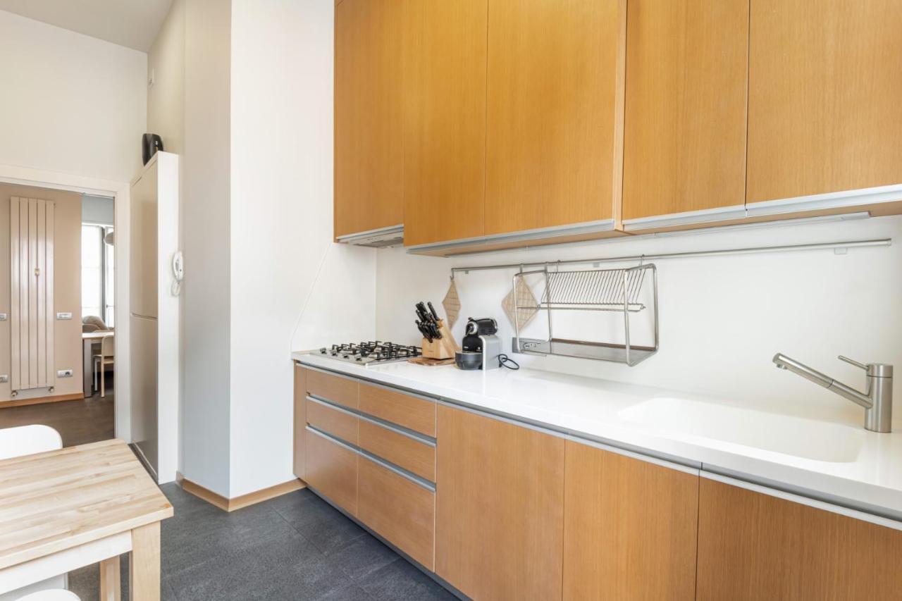 Easylife - Elegante Dimora Due Passi Dal Duomo Apartment Milano Ngoại thất bức ảnh